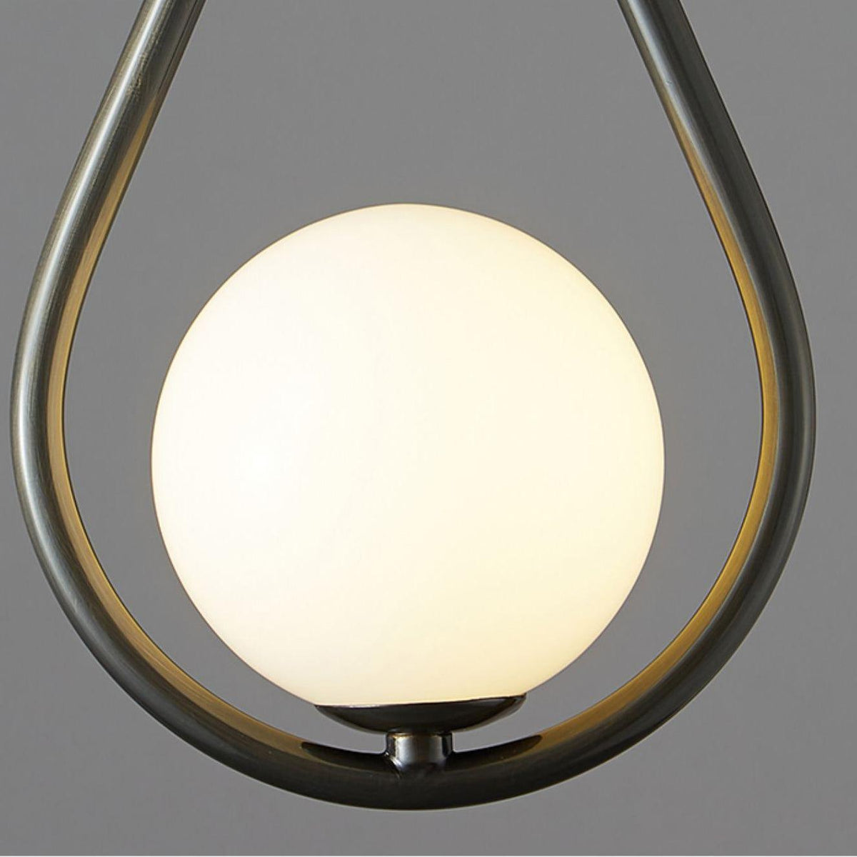 Droplet moderne pendellampe i messing
