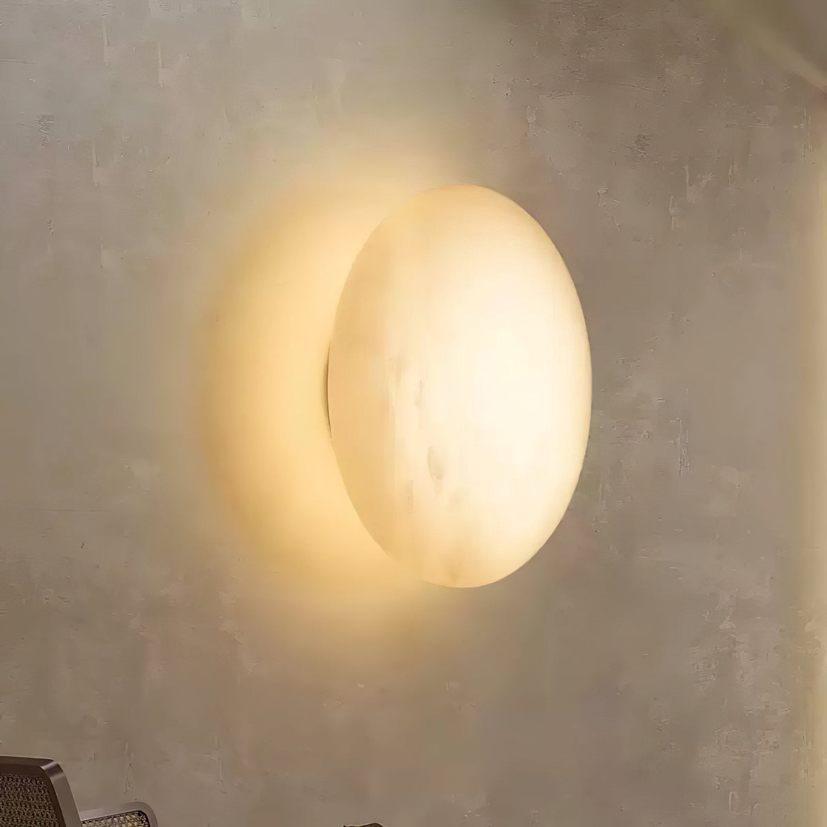 Eurthais-minimalistinen alabaster-seinävalaisin