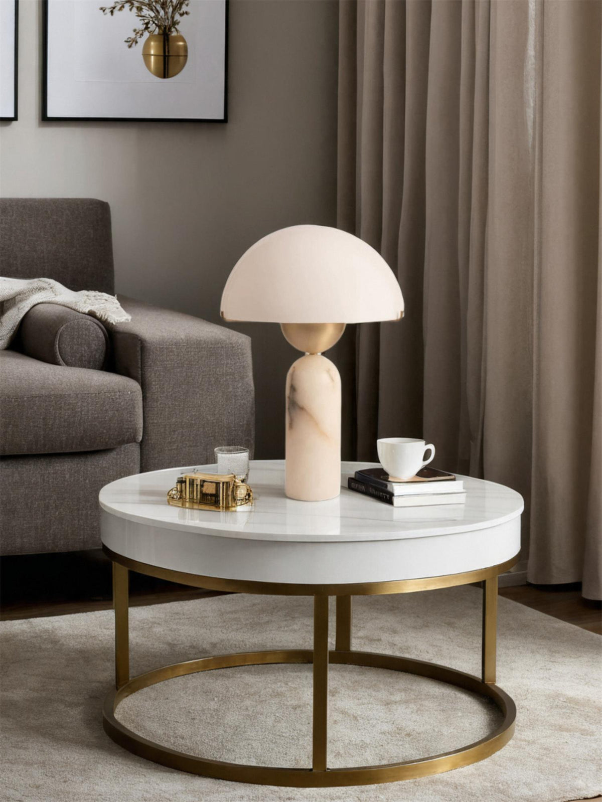 Tirixon bordslampa i alabaster