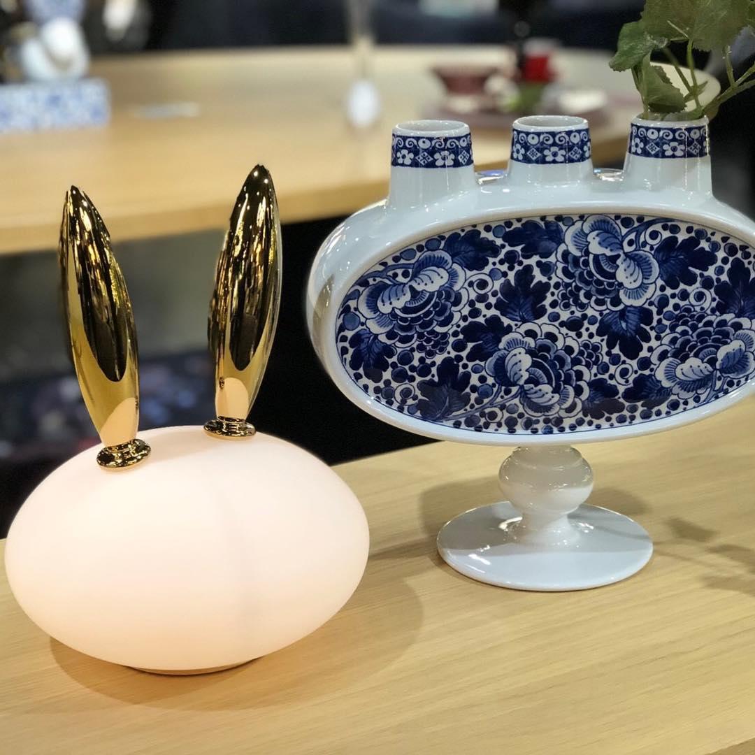 Candeeiro de mesa Marvelian extravagante