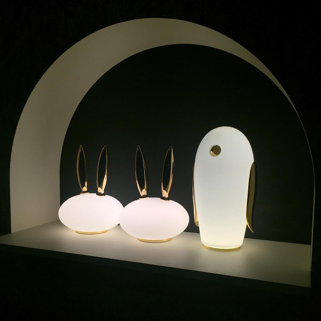 Candeeiro de mesa Marvelian extravagante