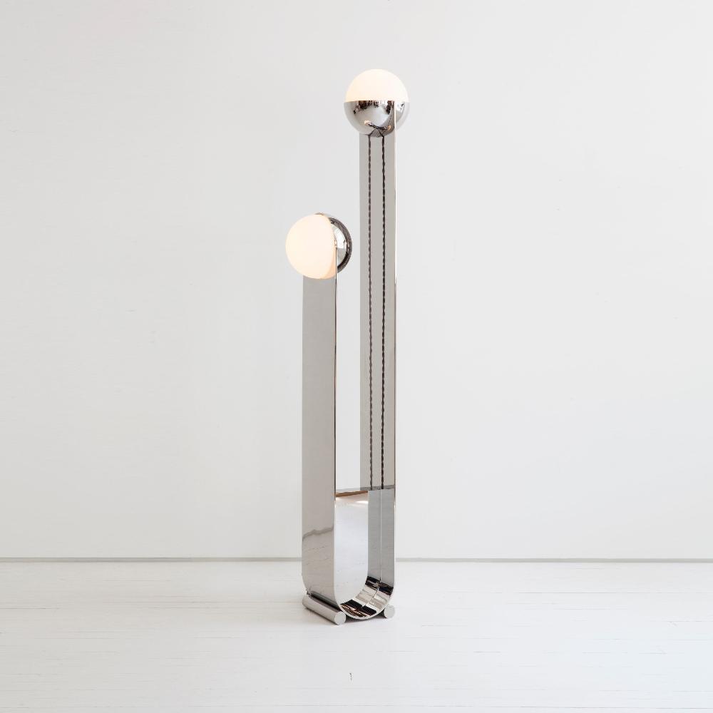 Asym-gulvlampe