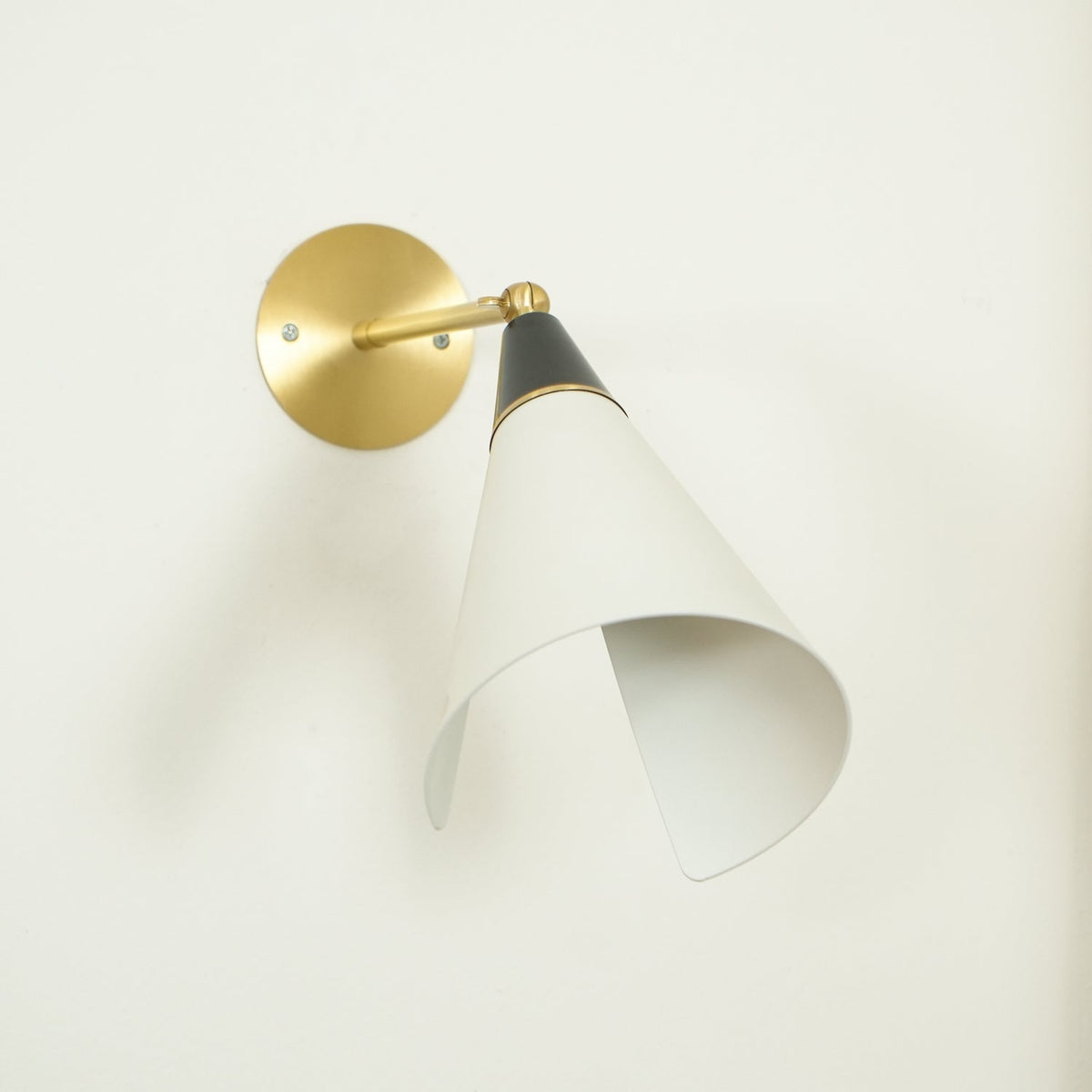 Miraenne vägglampa