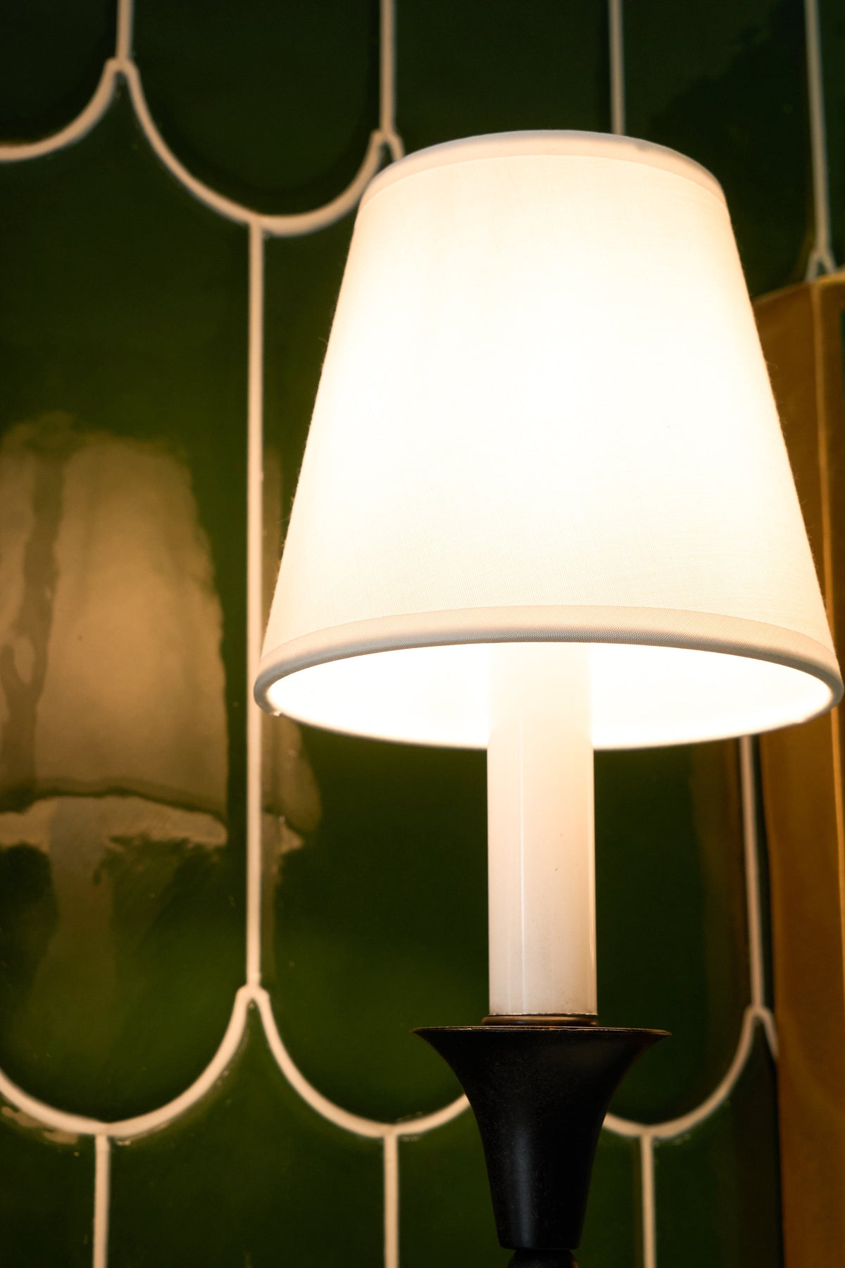 Noralielle vägglampa
