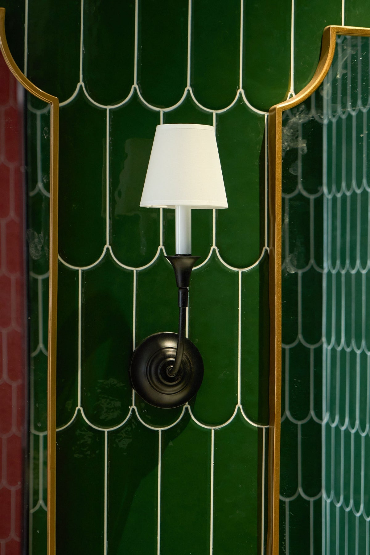 Noralielle vägglampa