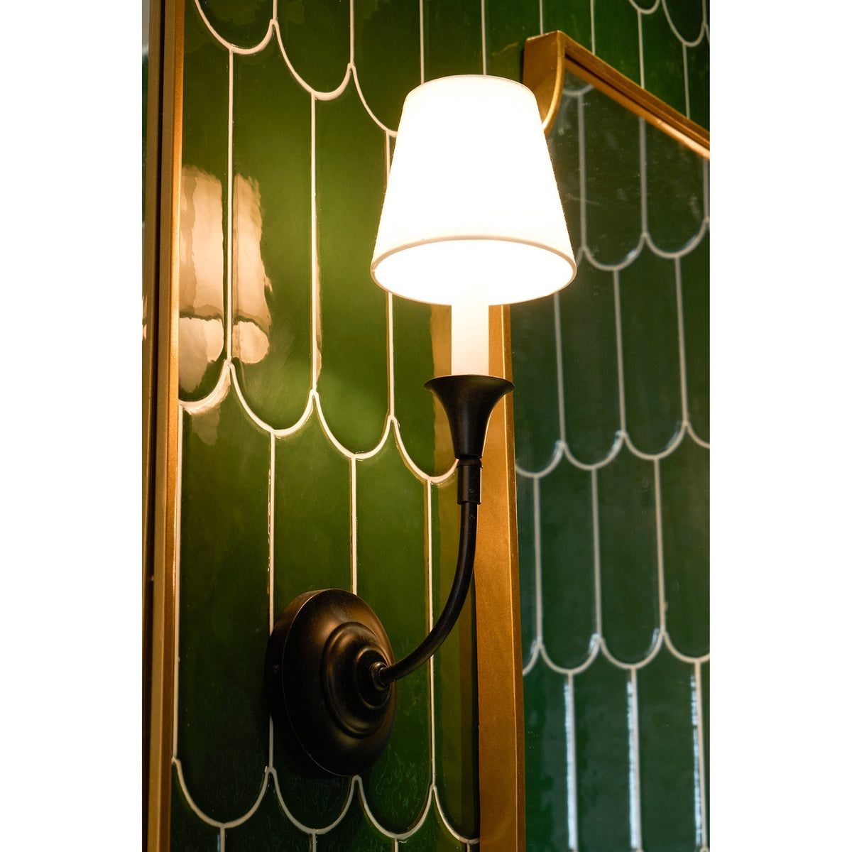 Noralielle vägglampa