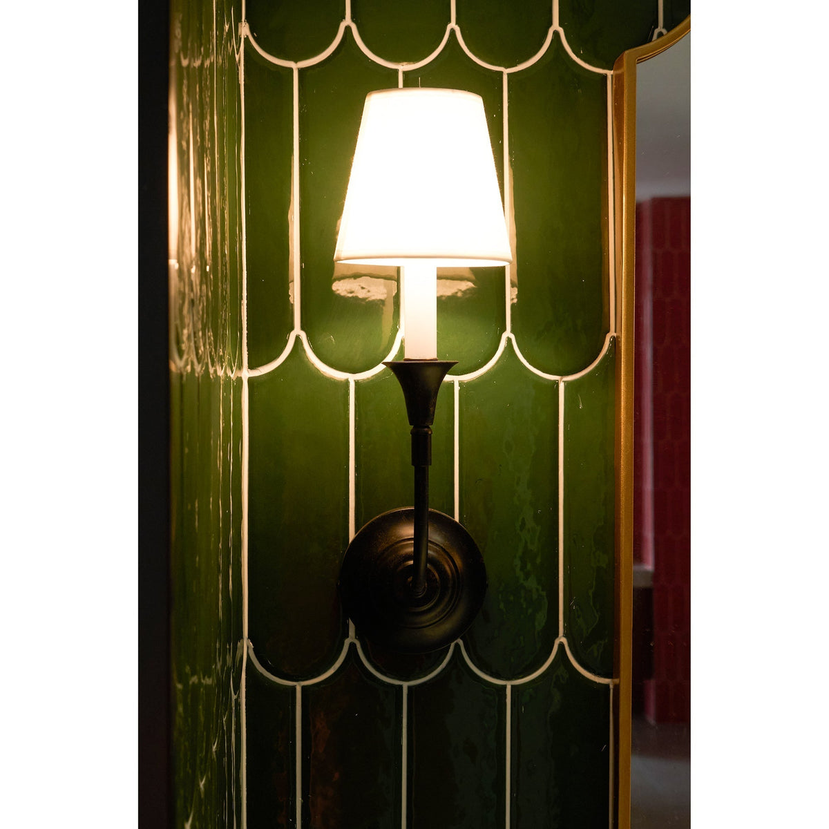 Noralielle vägglampa