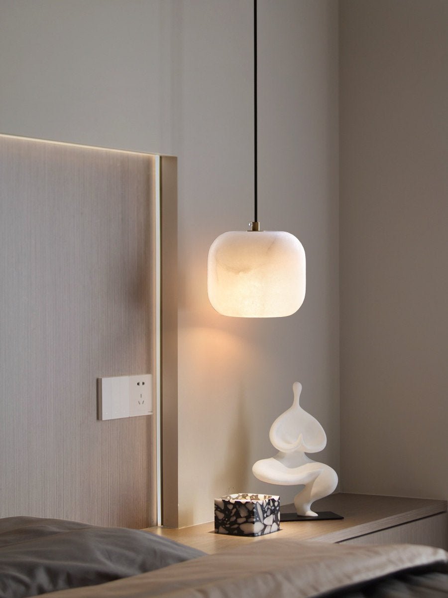 Serelle klusterkrona i alabaster