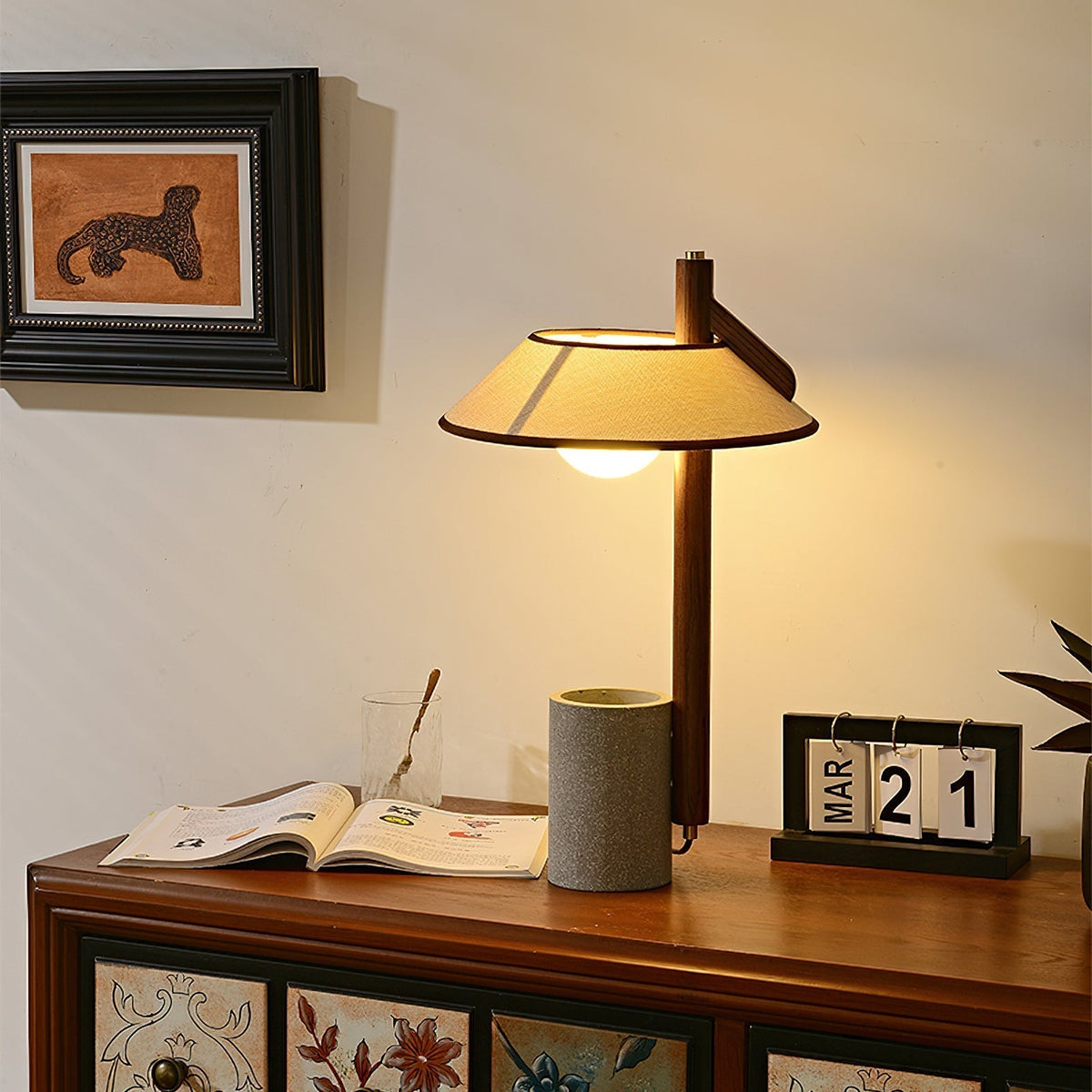 Damon minimalistisk bordlampe i træ