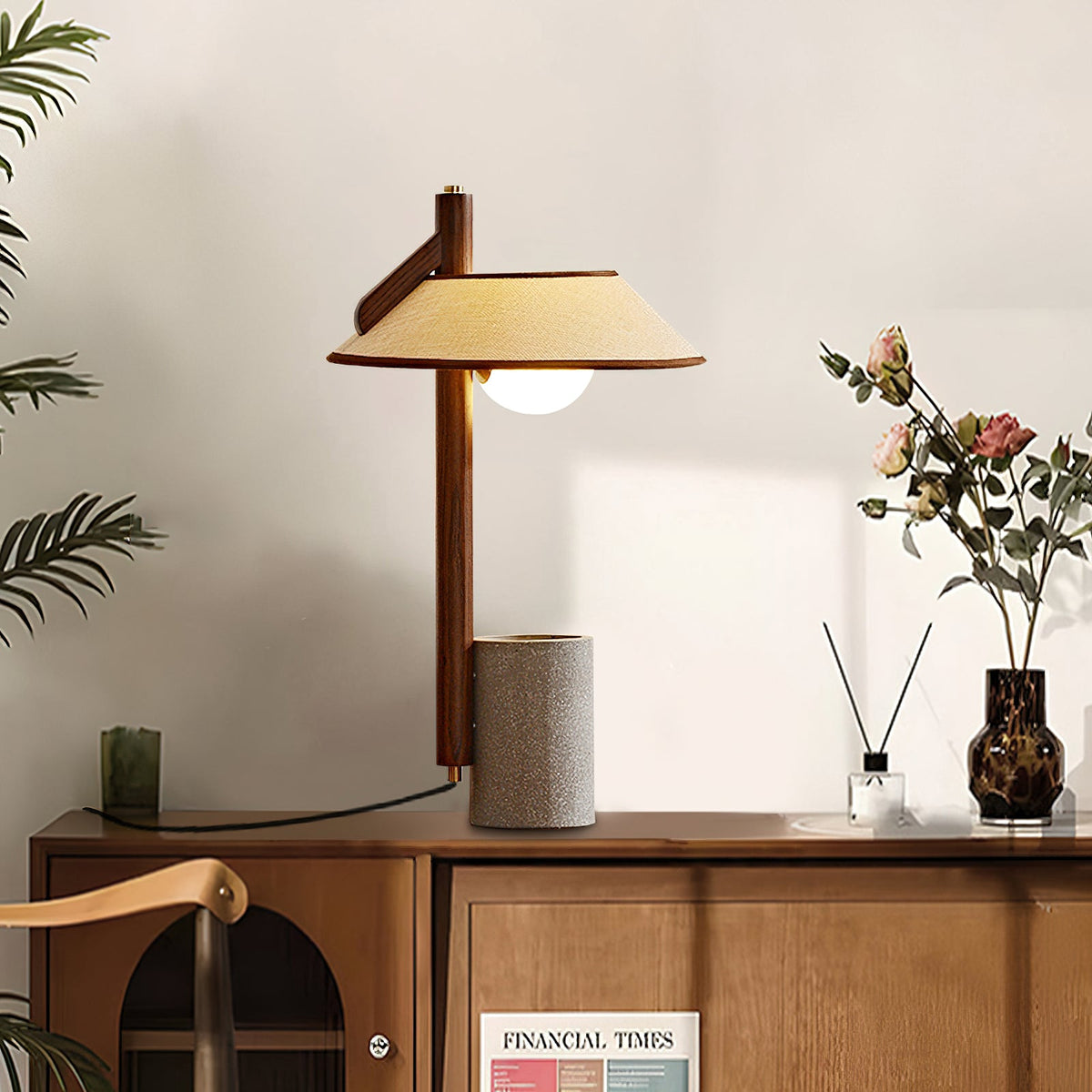 Damon minimalistisk bordlampe i træ