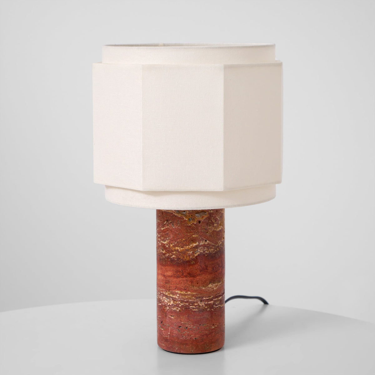 Eclipse geometrisk bordlampe i stof og marmor