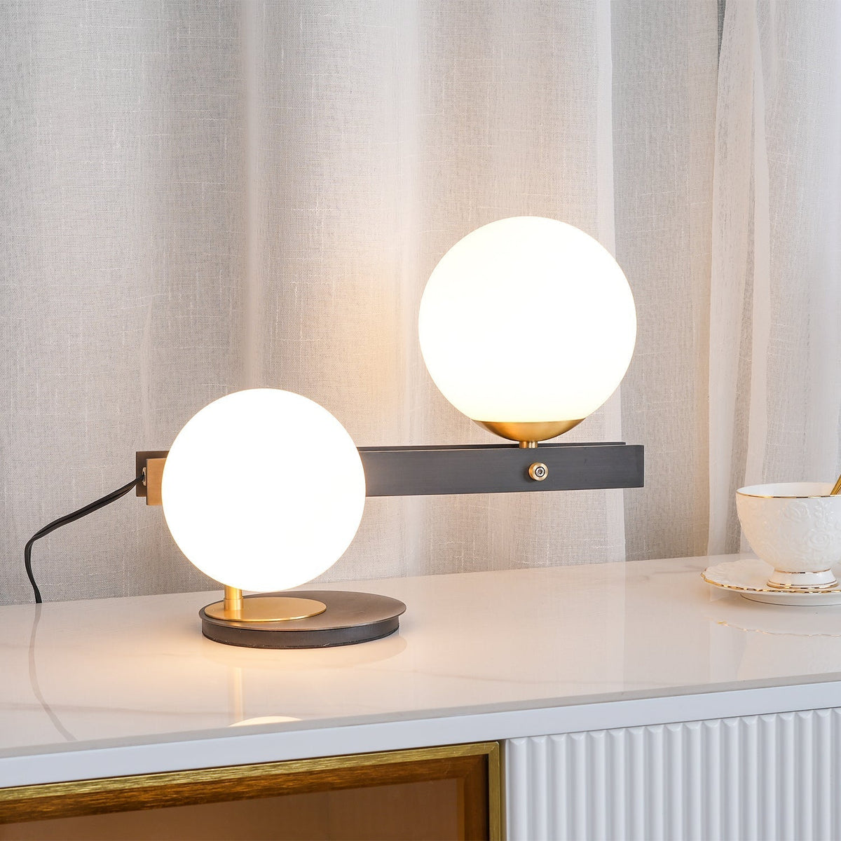 Veloella moderne glasbordlampe