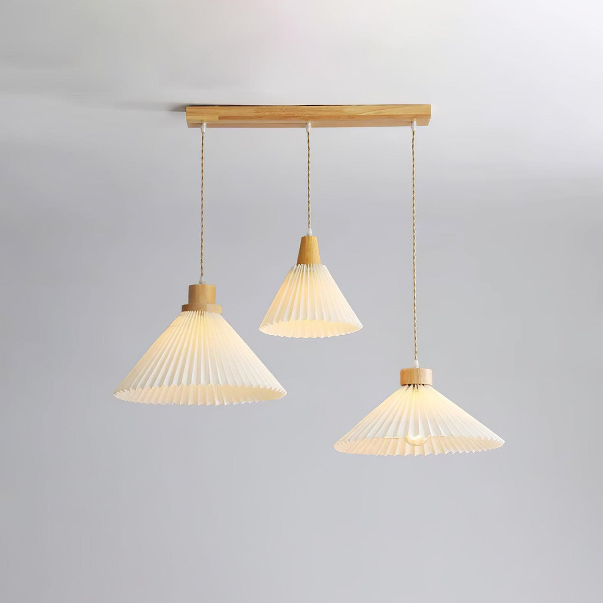 Rinisora modern pendellampa i trä