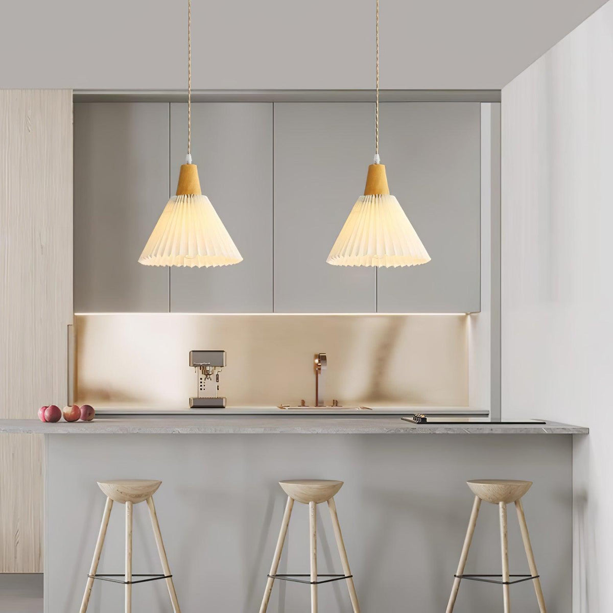 Rinisora modern pendellampa i trä