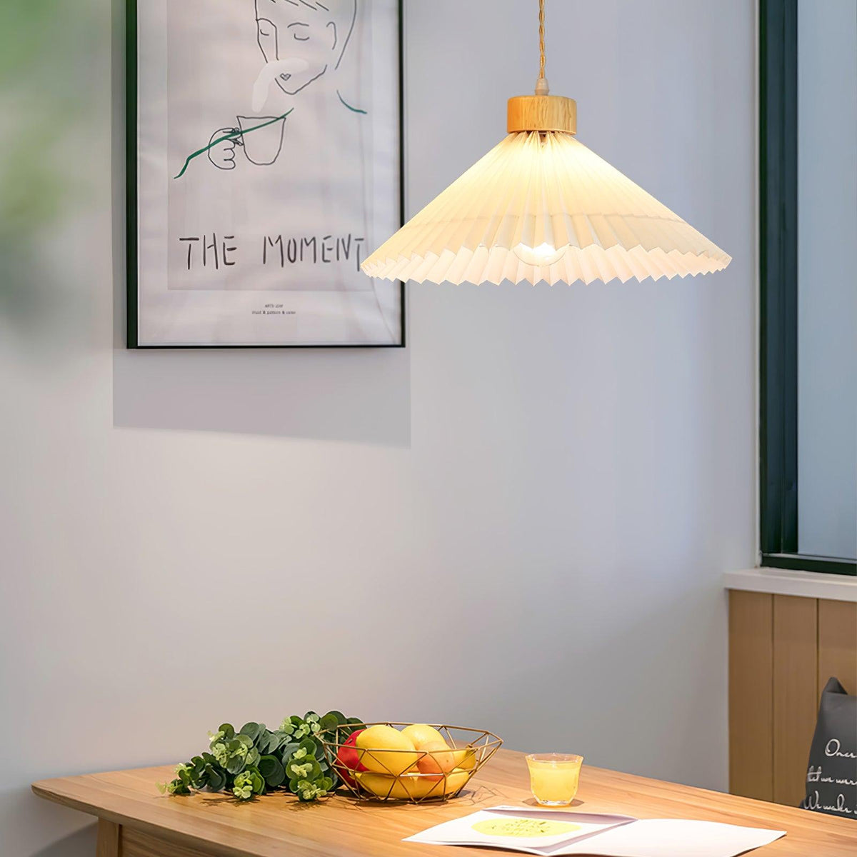 Rinisora modern pendellampa i trä