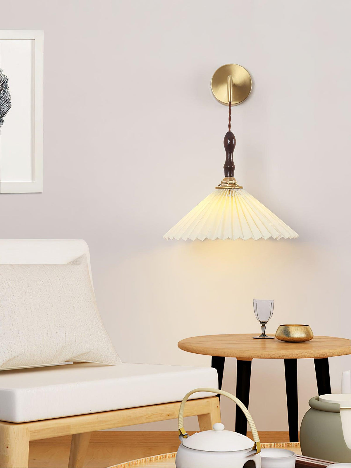 Mordan Premium Eleganssi laskostettu pähkinäpuinen seinävalaisin