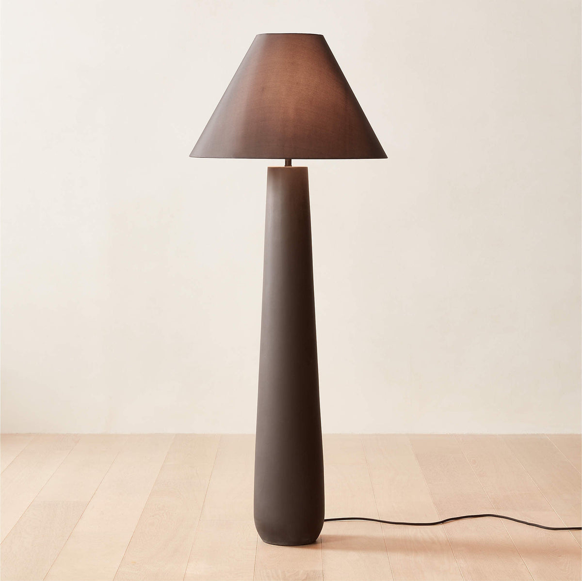 Columnil-hvid gulvlampe