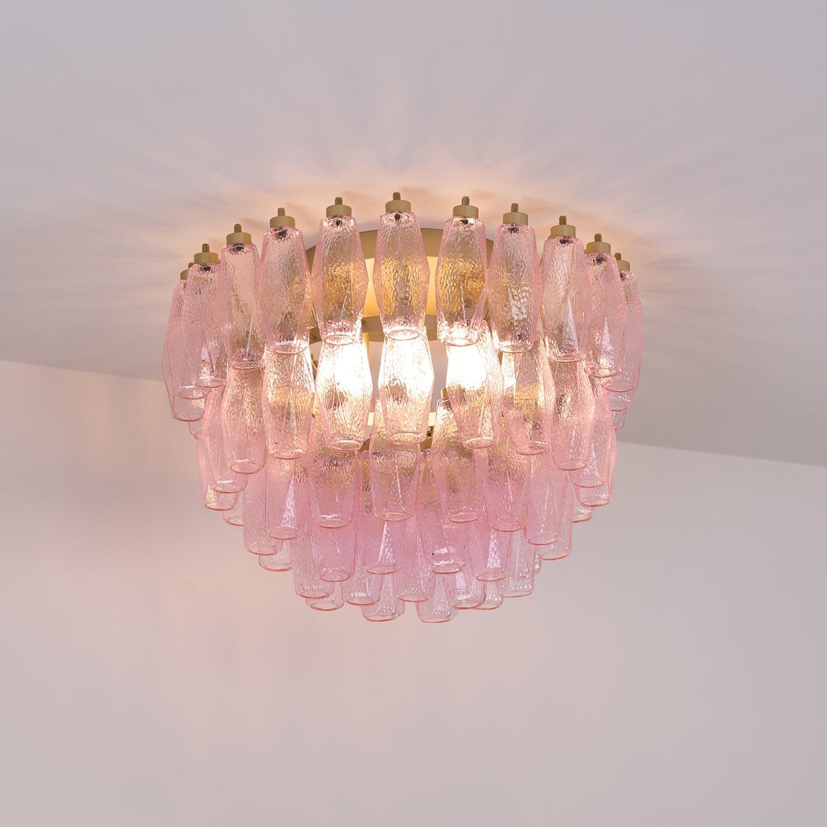 Candeeiro de teto Celelaya Poliedri em vidro Murano cor-de-rosa, em camadas e de montagem embutida