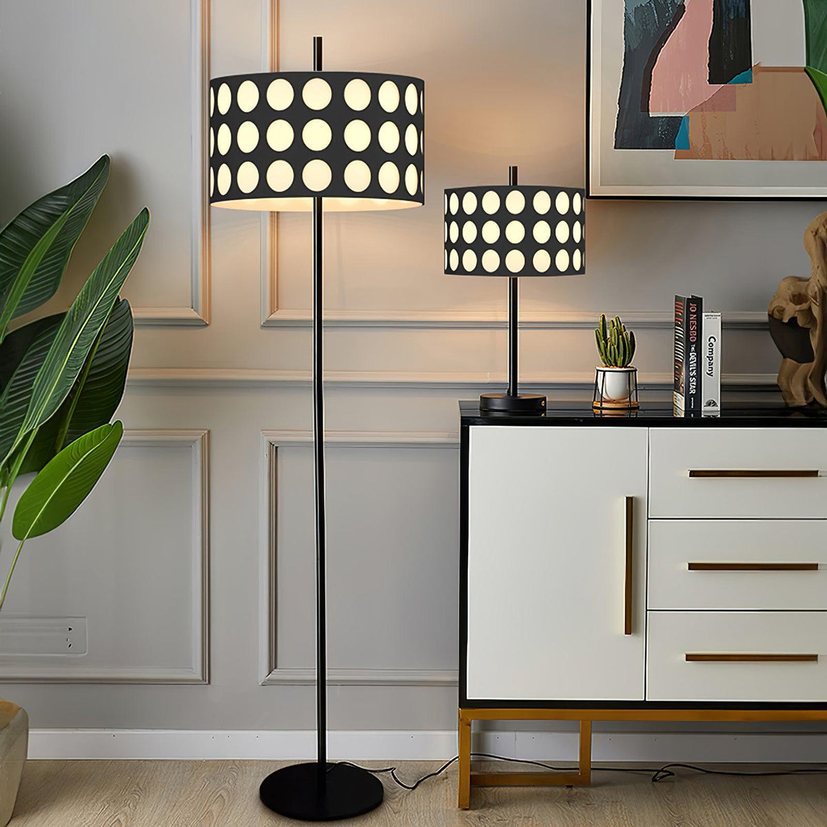 Avmirion Noir buet gulvlampe