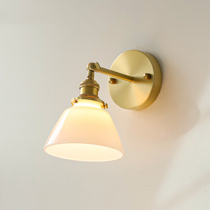 Viraorine vägglampa