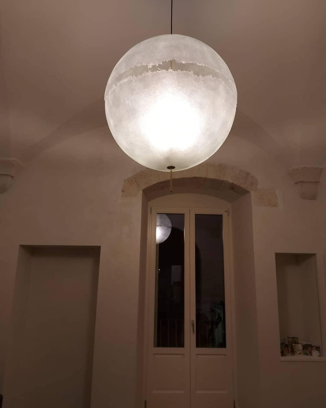 Luminária suspensa futurista Sel