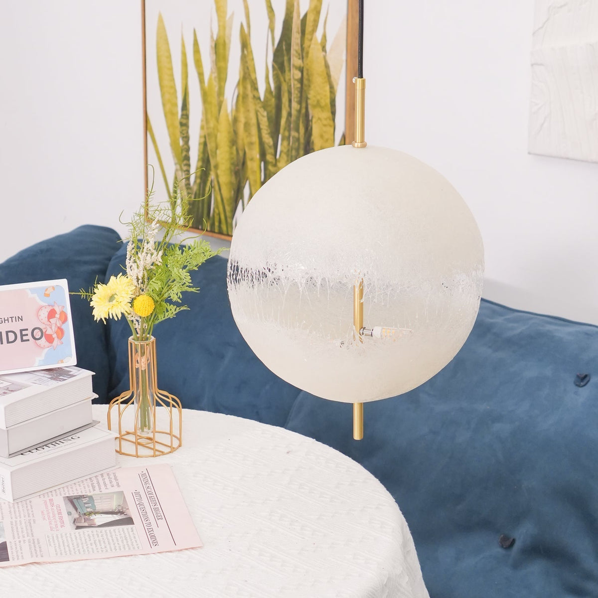 Sel futuristisk pendellampa