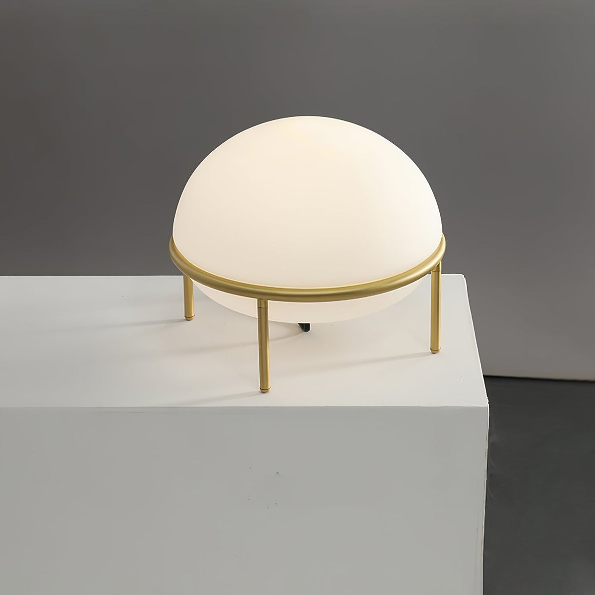 Celestia skulpturel bordlampe