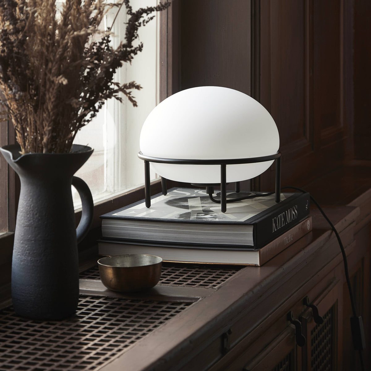 Celestia skulpturel bordlampe