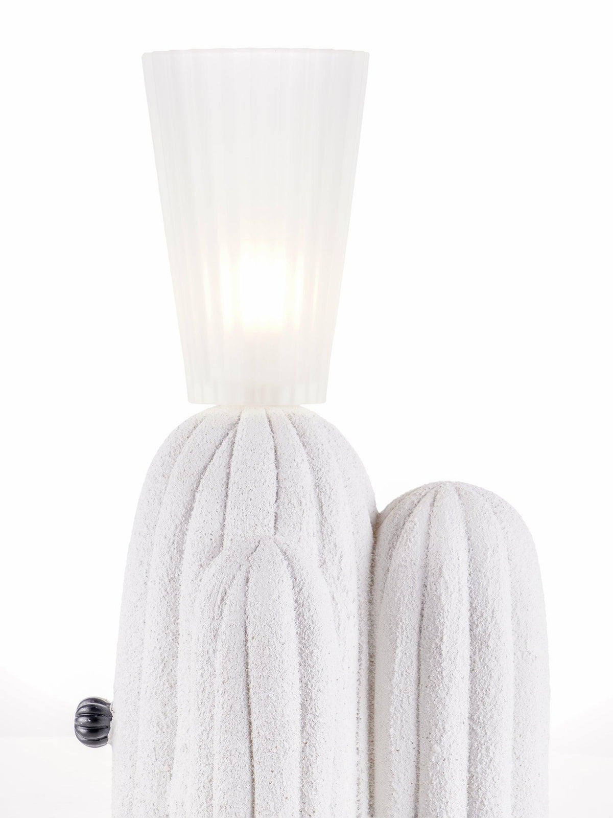 Soreny kunstnerisk bordlampe i resin