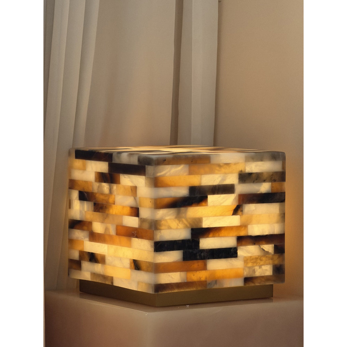 Lioriise-bordlampe