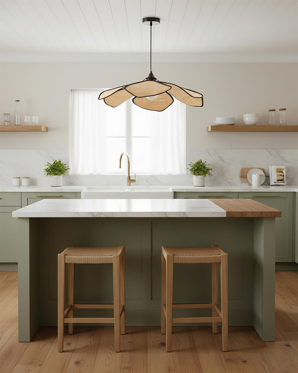 Viraisenne Petal Pendant Lamp