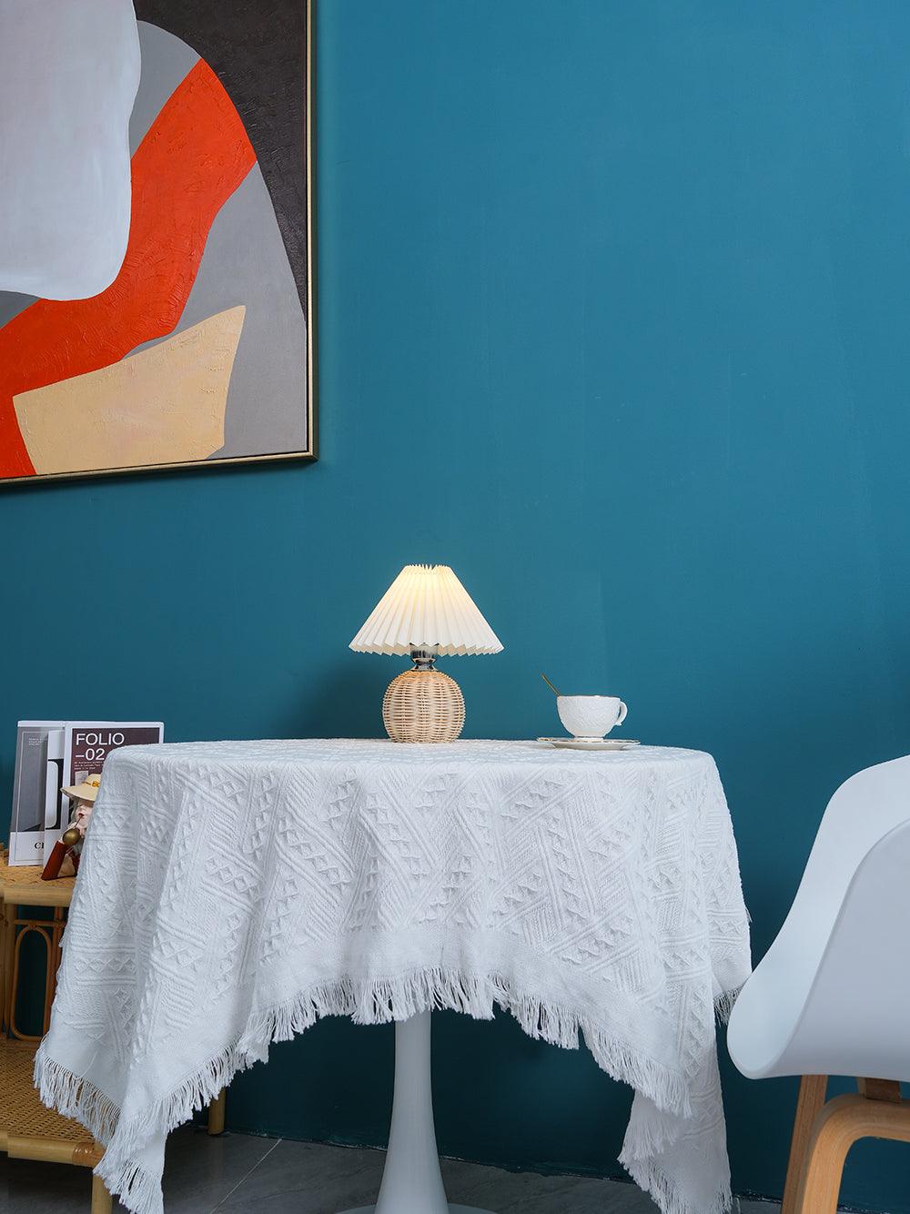 Ravuena borðlampi úr plíseruðu rattan