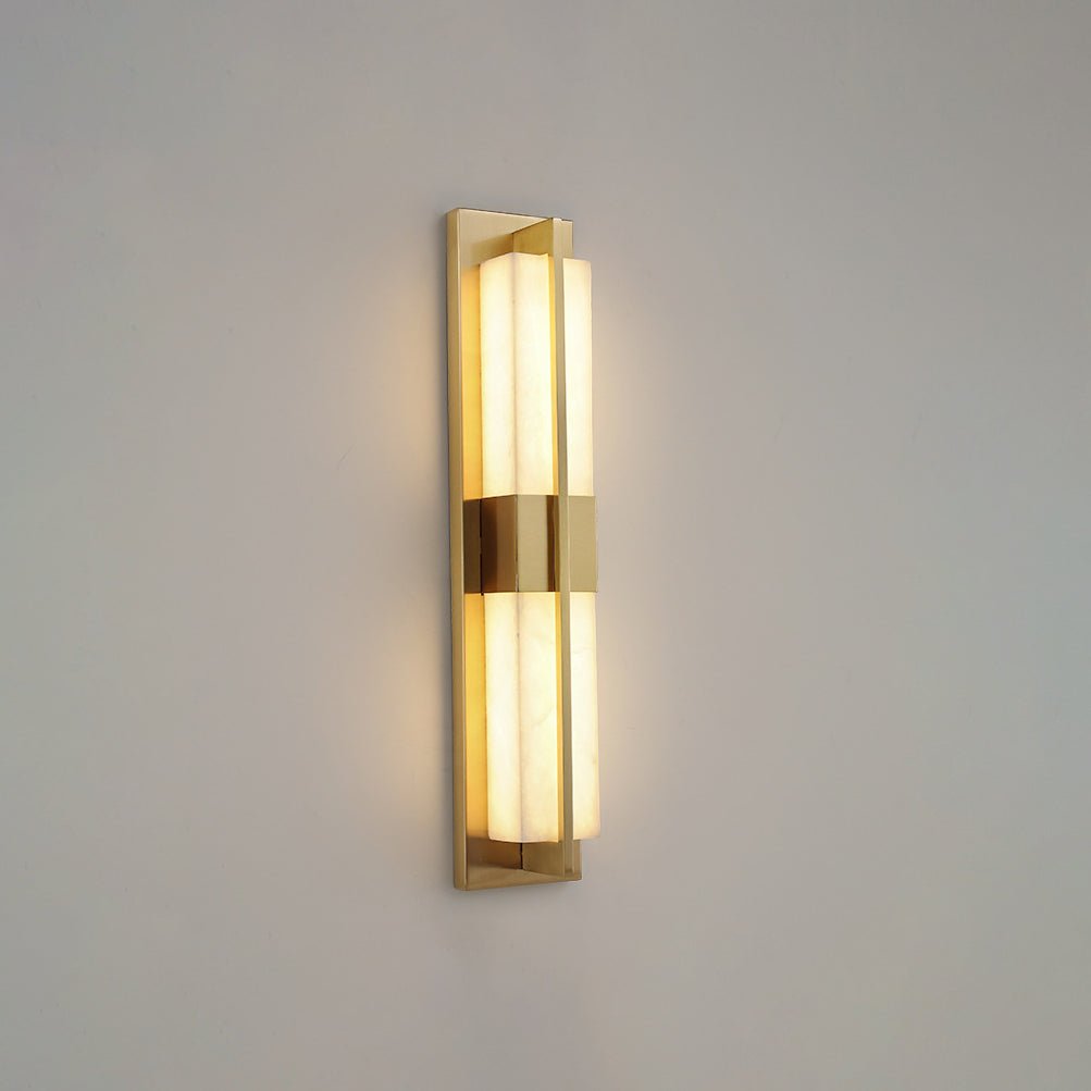 Laxor væglampe i alabaster og messing