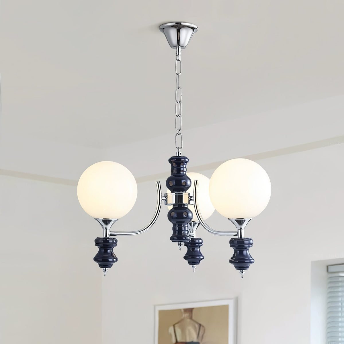 Miraena regal kuglelysekrone i matteret glas