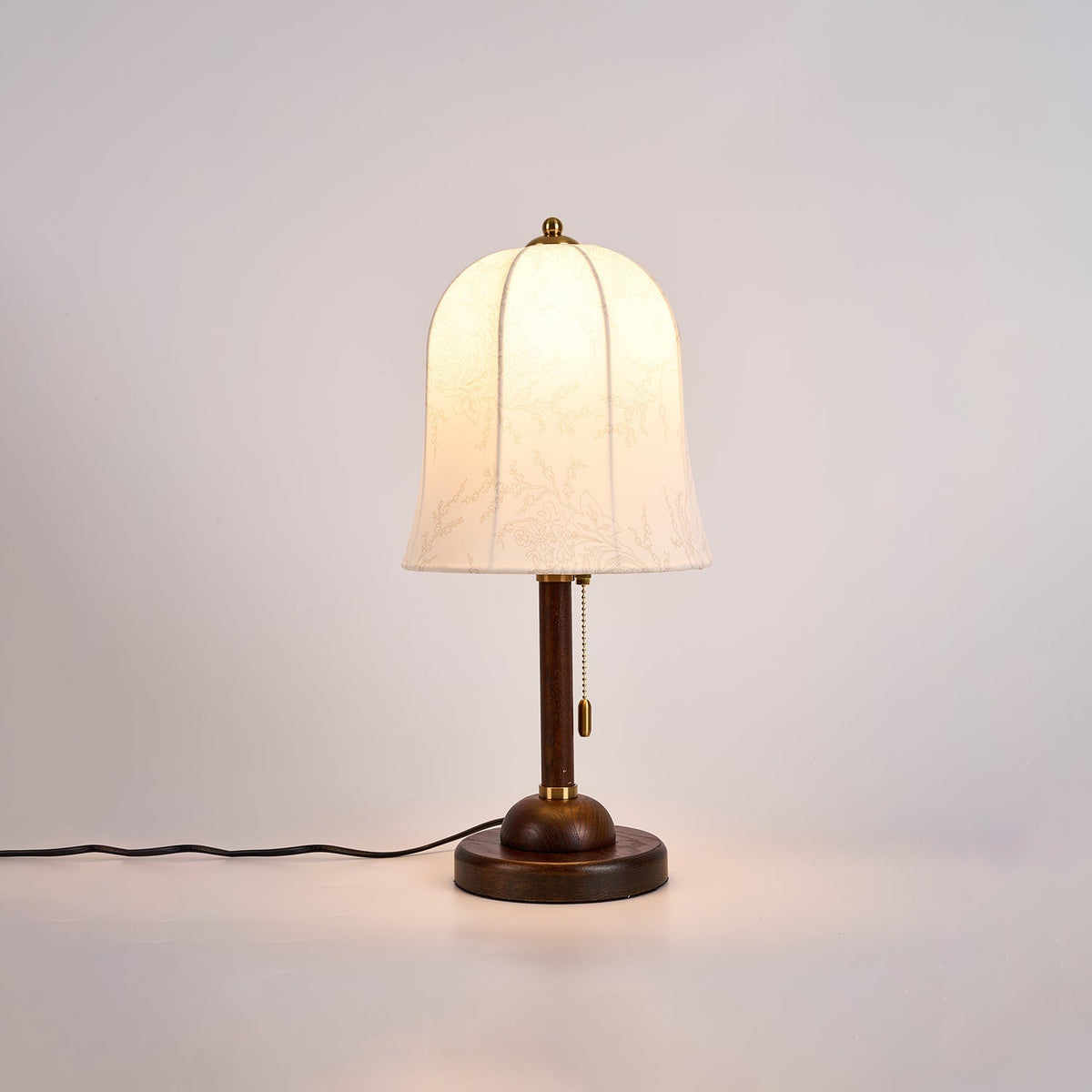 Holden vintage bordlampe i træ