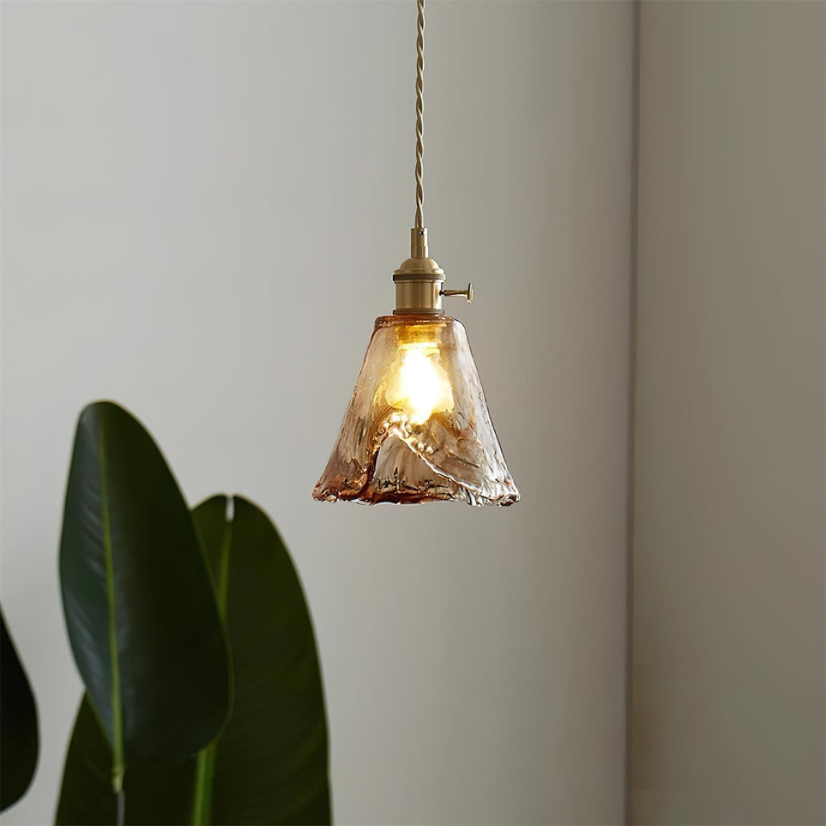Velon-vintagependel i ravfarvet glas