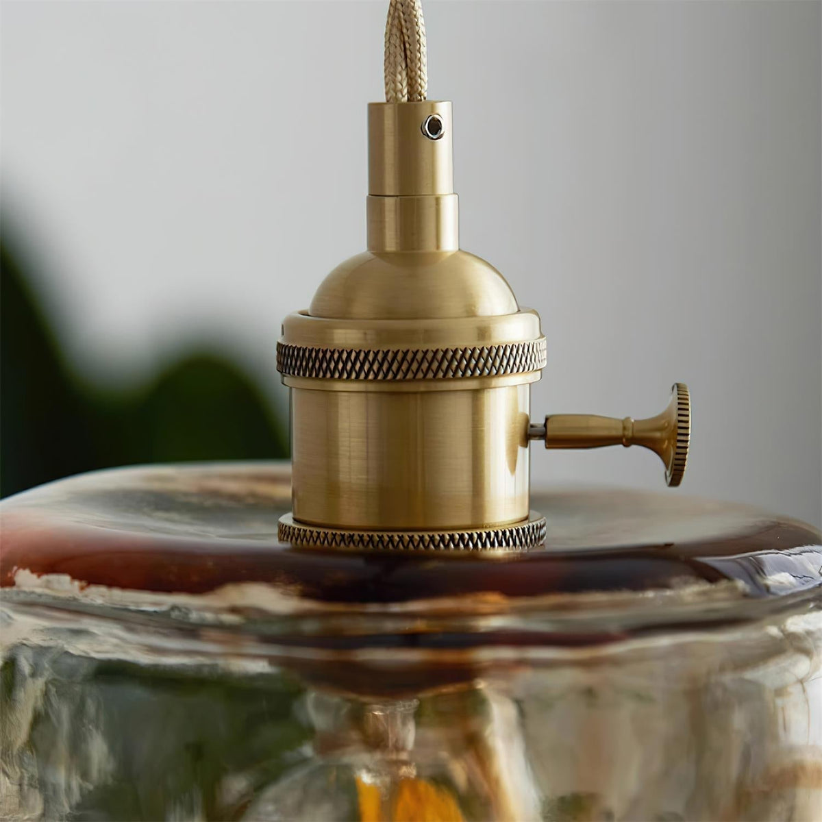 Velon-vintagependel i ravfarvet glas