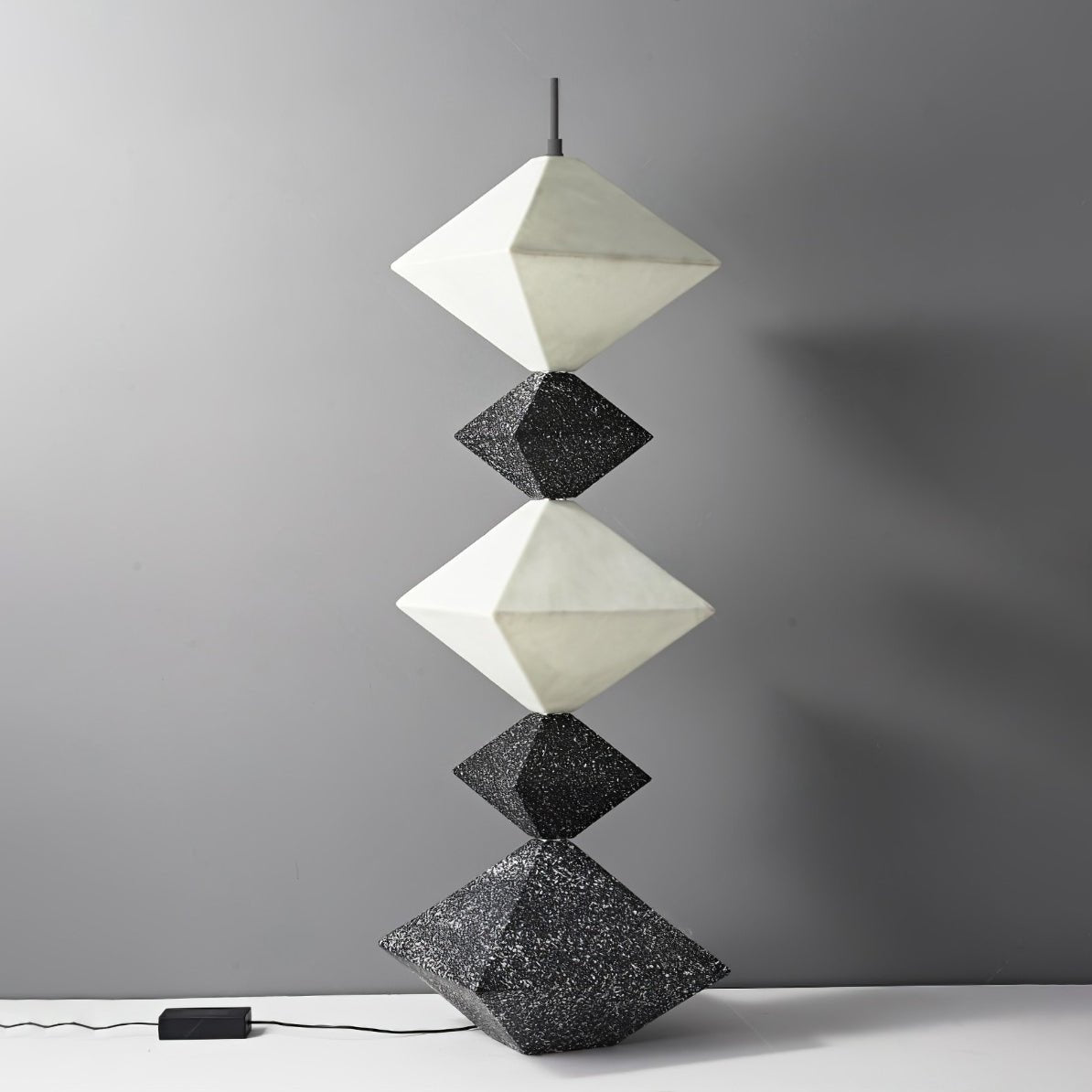 GeoGlow rombisk kubgolvlampa