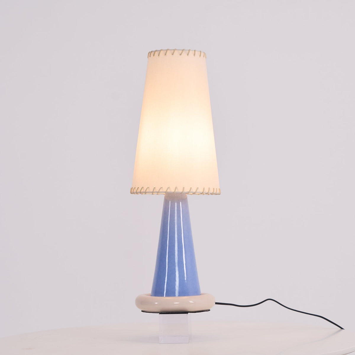 Rhett moderne keramisk bordlampe