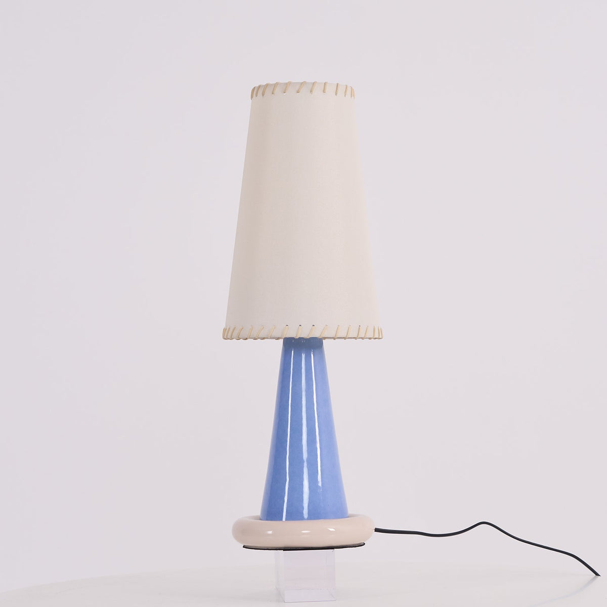 Rhett moderne keramisk bordlampe