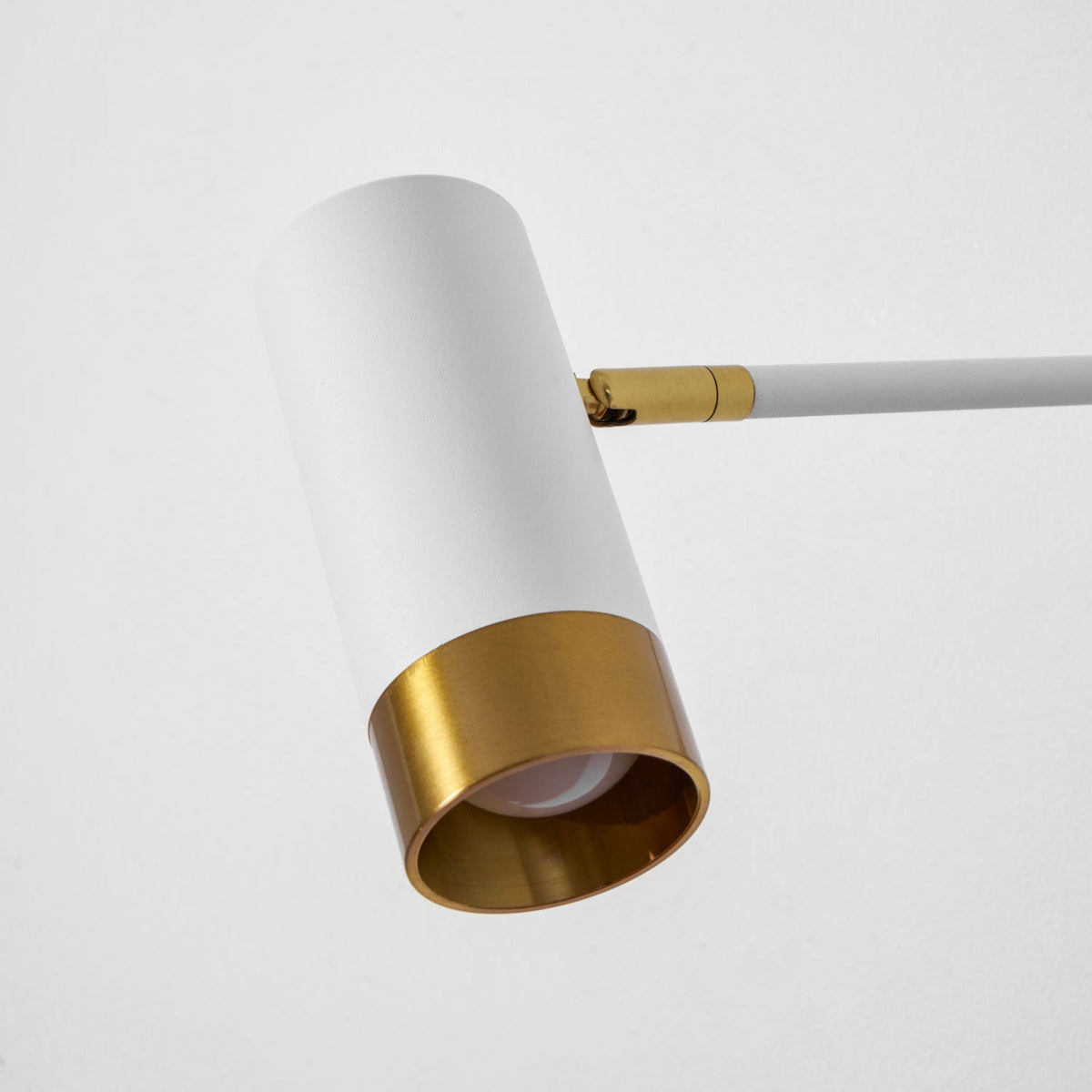 Seloelia Ridge plug-in-væglampe med arm