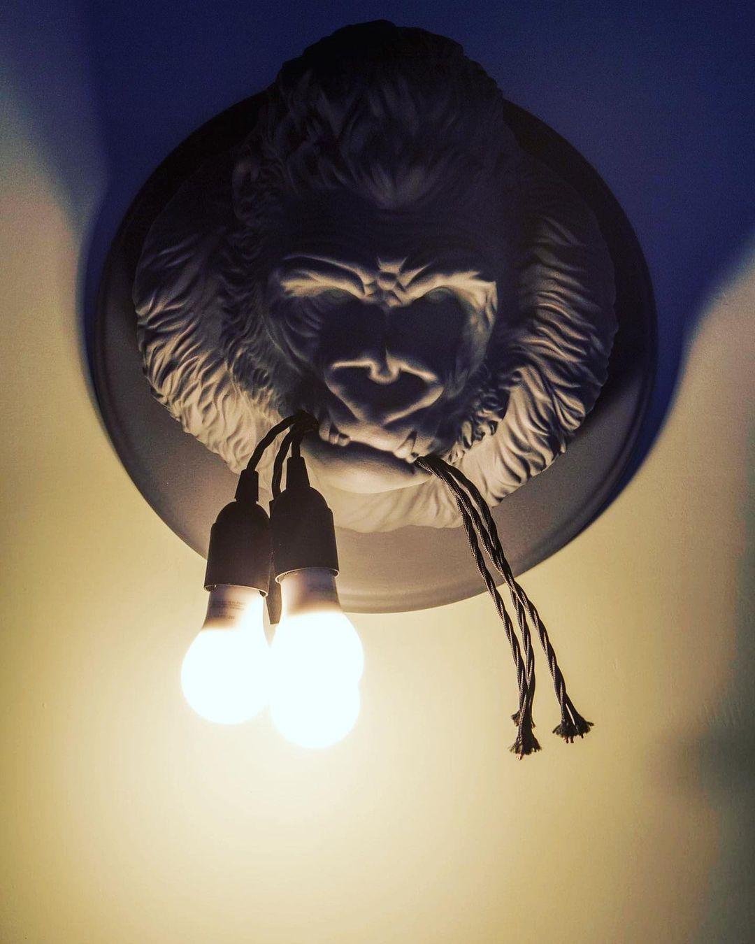 Emlen premium vägglampa i elegant harts