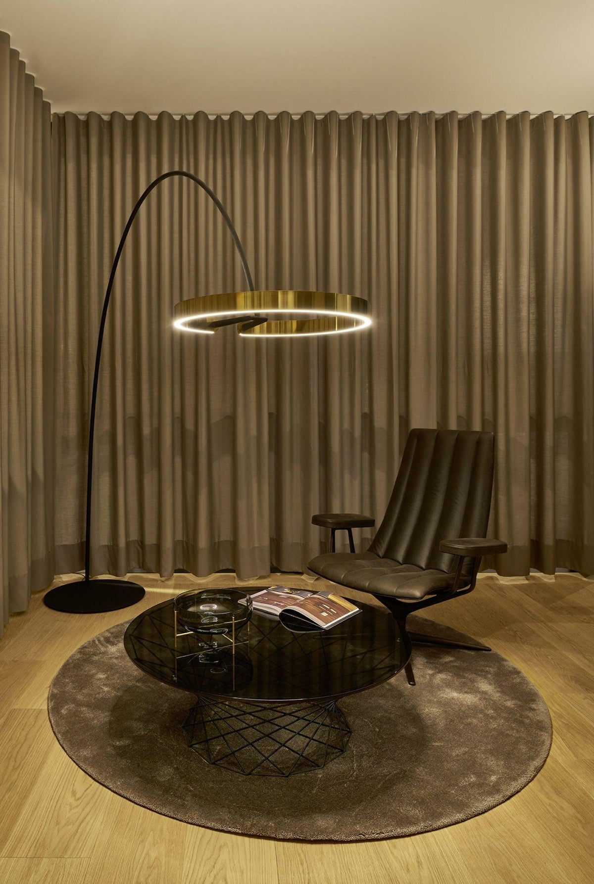 Rondy minimalistisk gulvlampe