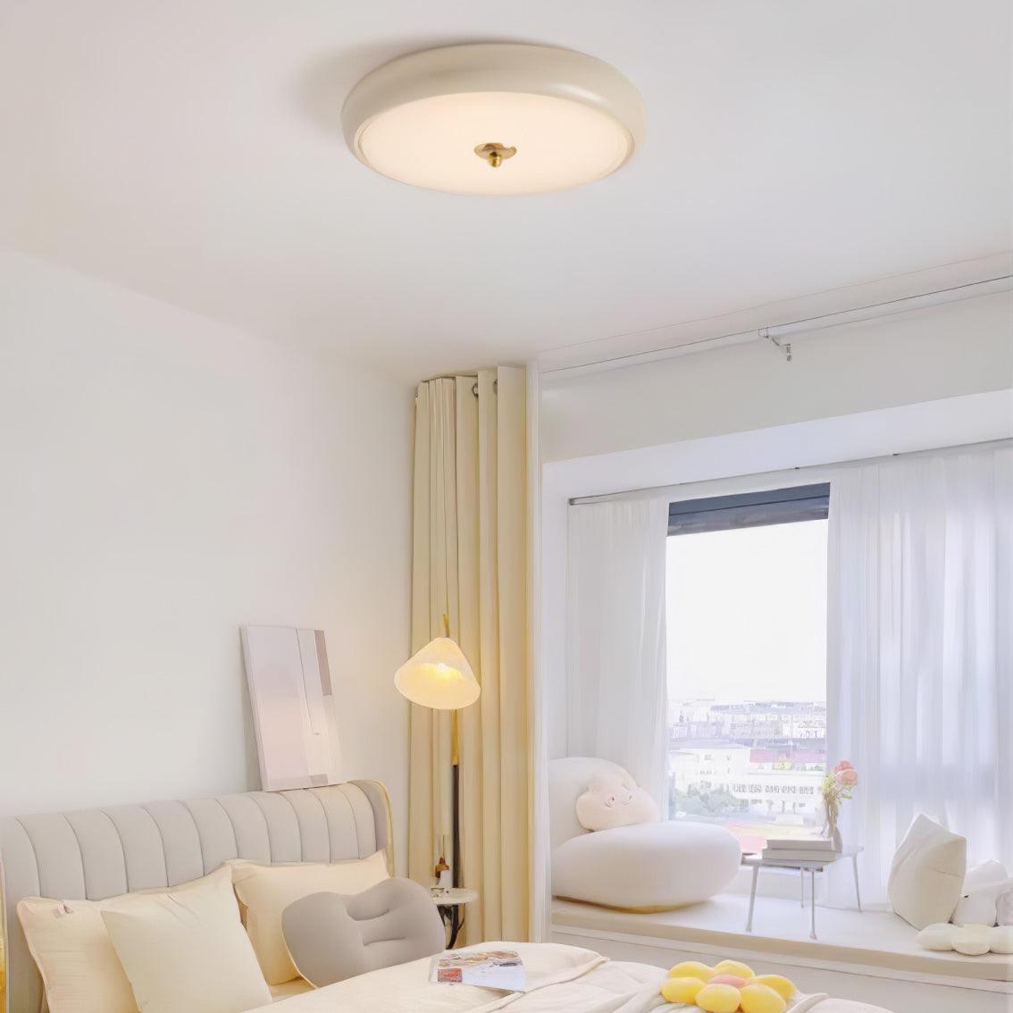 Utheara Moderne Minimalistisk Loftslampe i Cremefarvet Riflet Glas