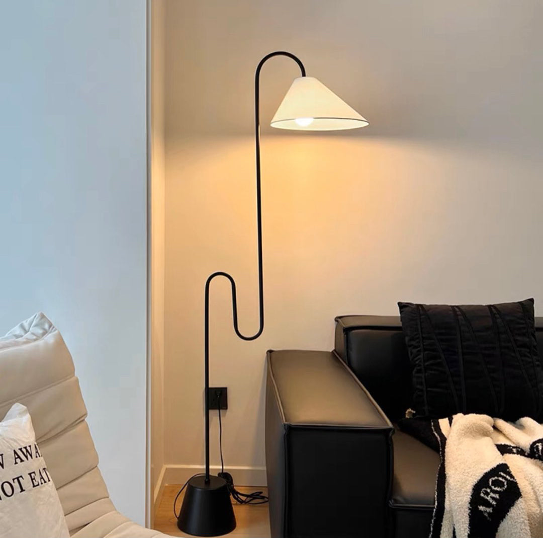 Rosilia golvlampa