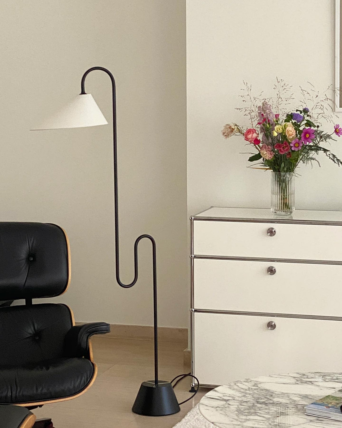 Rosilia golvlampa