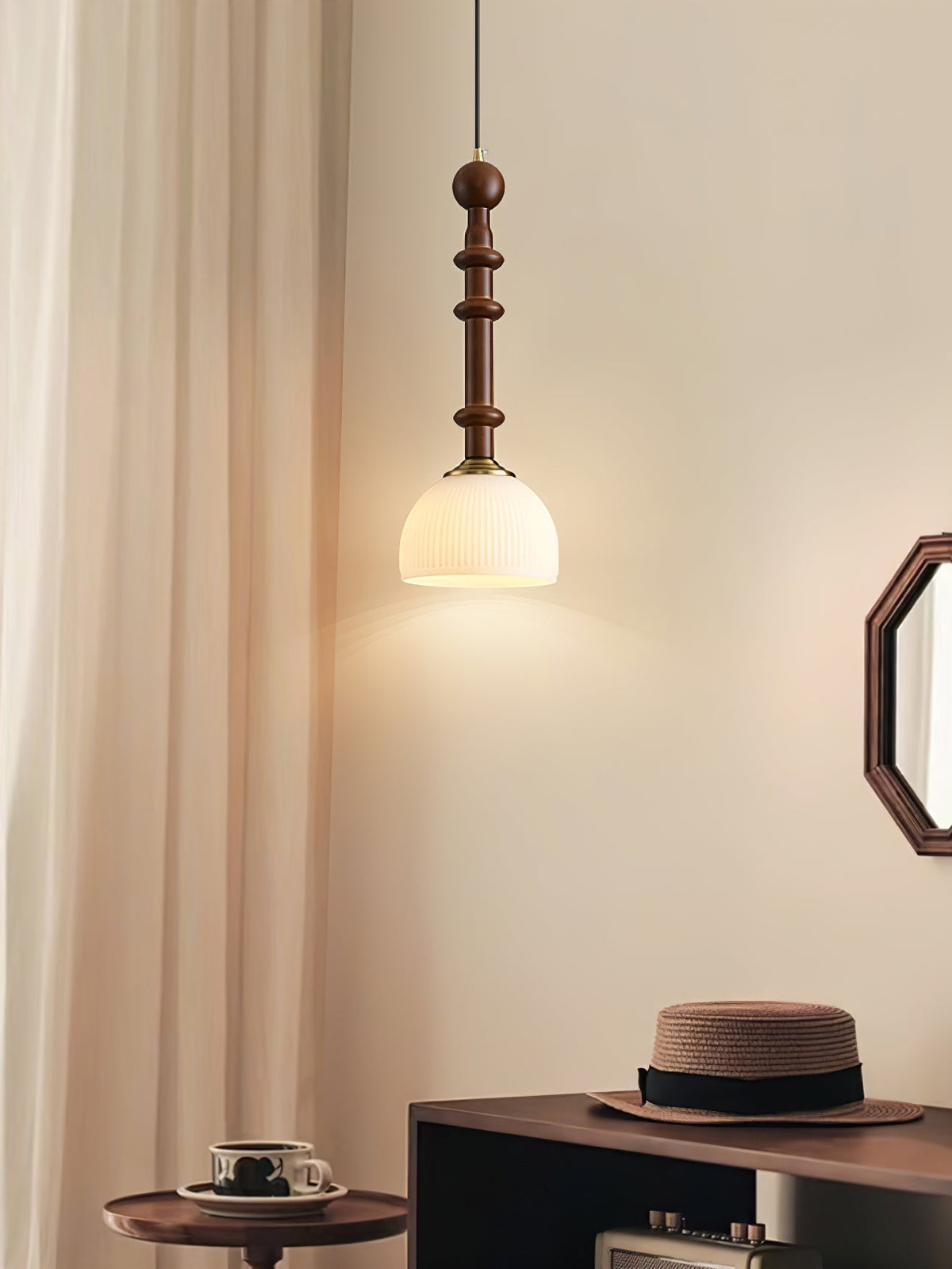 Yovelis vintage pendel-lampe i træ