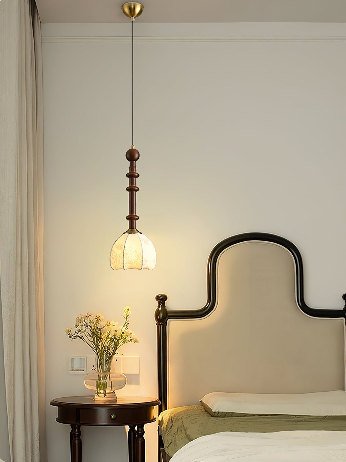 Yovelis vintage pendel-lampe i træ
