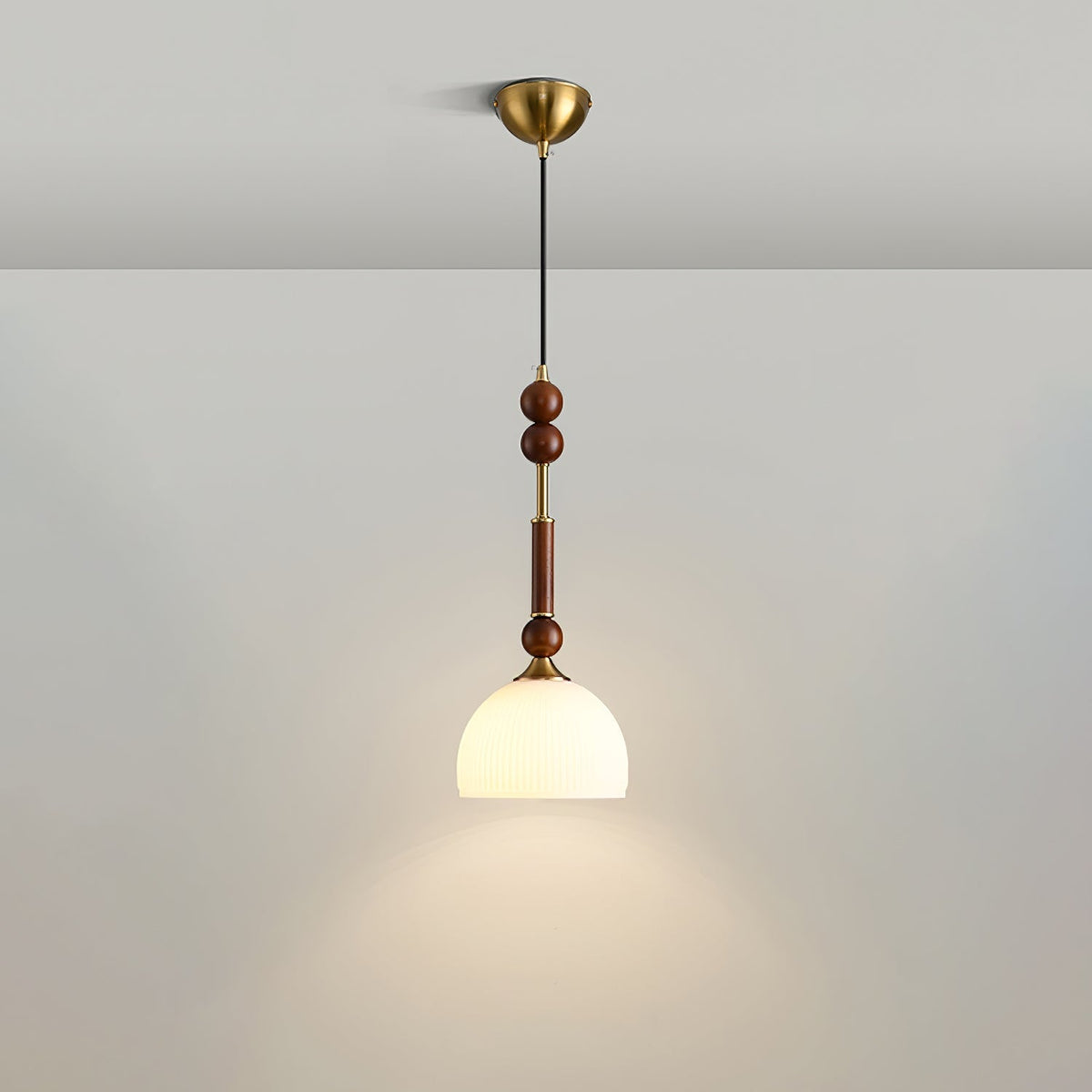 Yovelis vintage pendel-lampe i træ