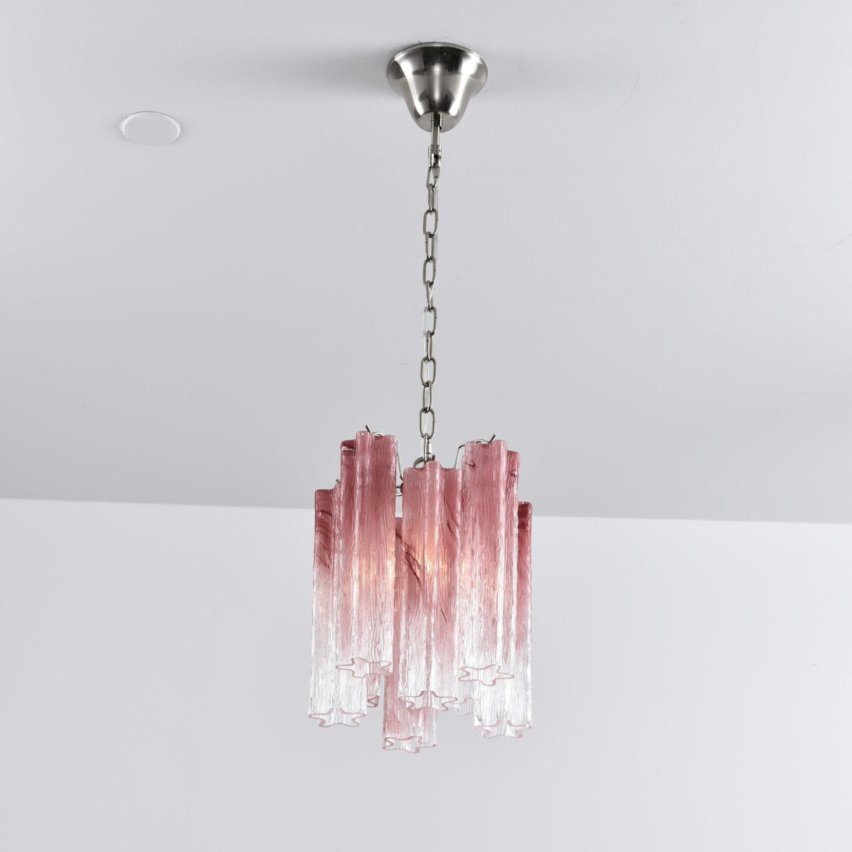 Lioroella lysekrone i Murano-glas med lyserød gradient